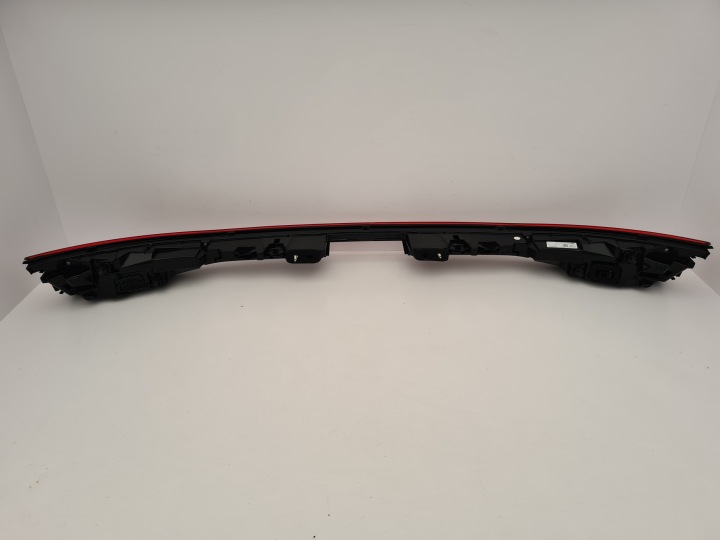 PHARE ARRIÈRE CENTRALE DROITE AUDI Q4 E-TRON 89A945095 89A945070