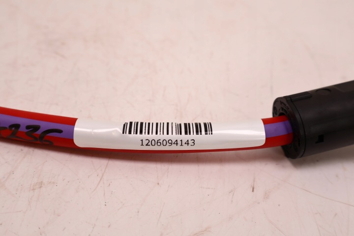 MERCEDES-BENZ CLE A236 300 4MATIC SERRE-CÂBLE FAISCEAU DE CÂBLES FIL A2065408107