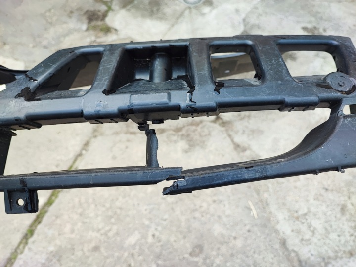 RENFORCEMENT SUPÉRIEUR PARE-CHOCS RENAULT MEGANE 3 III LIFT 11- 620369925R