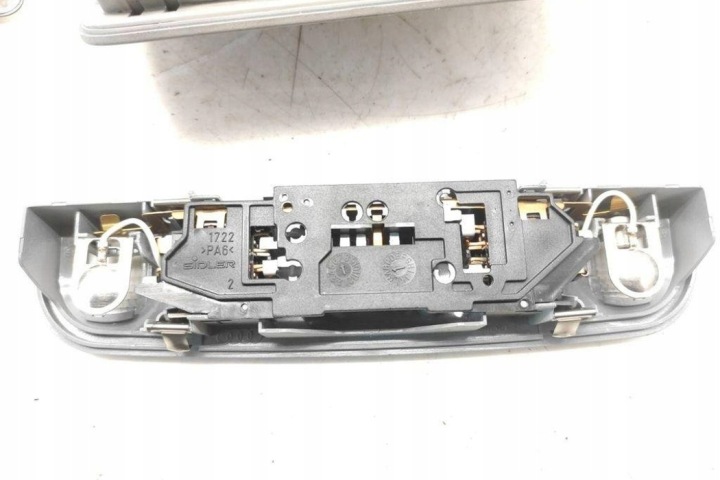 ÉCLAIRAGE INTERNE AUDI A3 SPORTBACK (8PA) 8E0947135E 1.98L GASOLINE