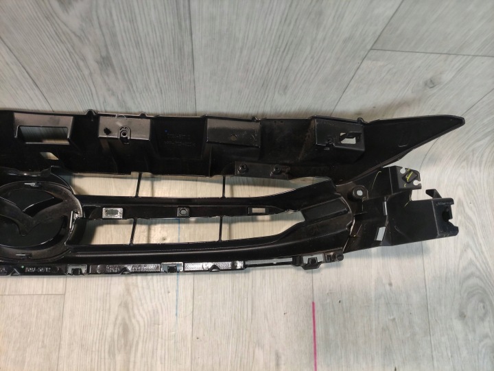 MAZDA 2 DJ 14-19 GRILLE CALANDRE RADIATEUR D09J50712