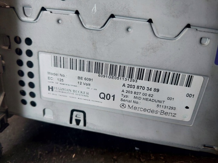RADIO NAVIGATION NAVI MERCEDES-BENZ OE A2038703489