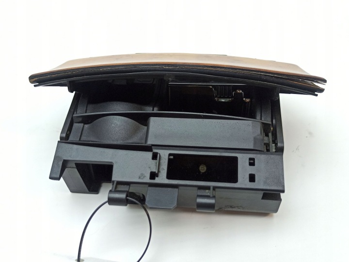 MERCEDES-BENZ CLK A209 C209 CENDRIER TABLEAU DE BORD INSTRUMENTATION A2096800550