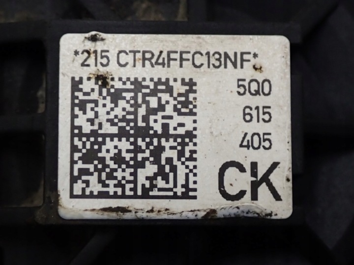 ÉTRIER DE FREIN DE FREIN PETIT MOTEUR GAUCHE ARRIÈRE ARRIÈRE 5Q0615405CK VW GOLF VII 15R