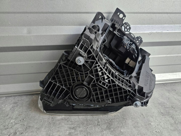 PORSCHE TAYCAN 9JA PHARE COMPLET LED AVANT DROIT 9JA941006A