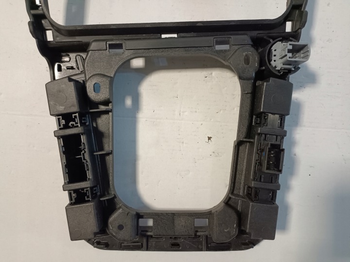 VW PASSAT B8 PROTECTION CONSOLES CENTRALE 3G1864252LL