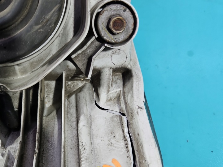 PROJECTEUR GAUCHE PHARE AVANT ISUZU D-MAX II 11-19 EUROPE