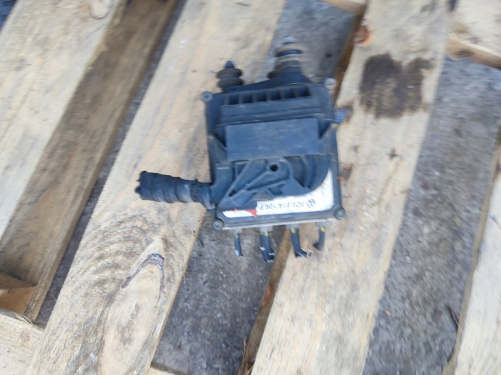 VOLKSWAGEN POMPE DE FREIN ABS 3C0614109P