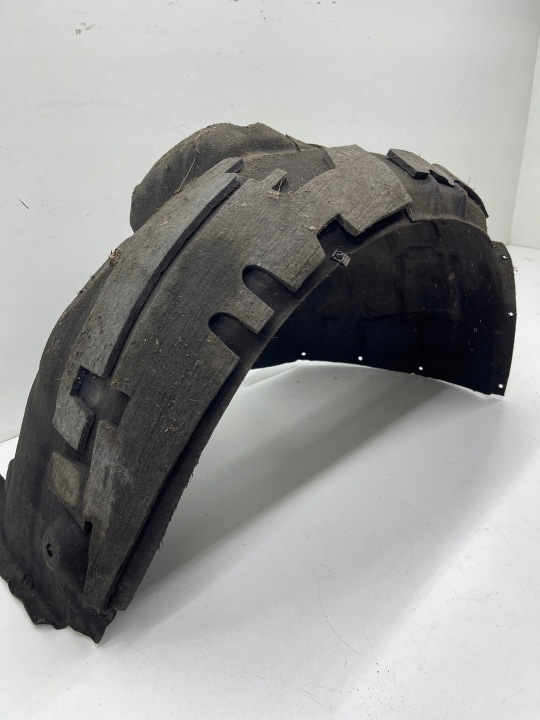 AUDI A7 C7-NADKOLE DROIT AVANT CALES ORIGINAL