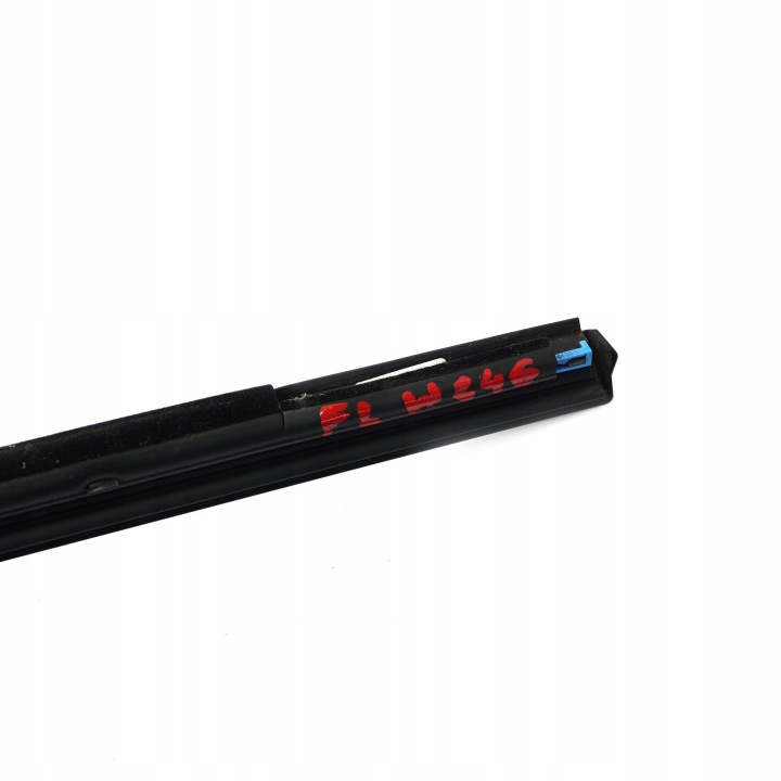 MERCEDES W246 MOULURE VITRES PORTES GAUCHE ARRIÈRE NOIRE A2467350382