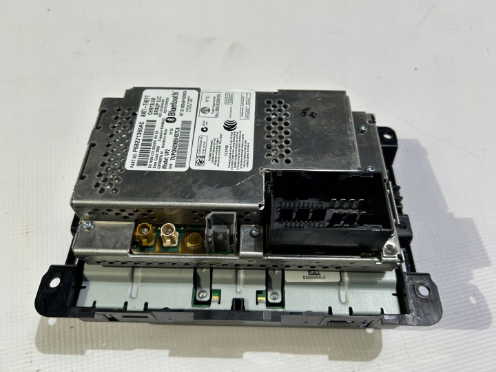 RADIO RÉCEPTEUR WYSWIEYLACZ CONTRÔLEUR MODULE RADIO DODGE RAM 1500 2013-