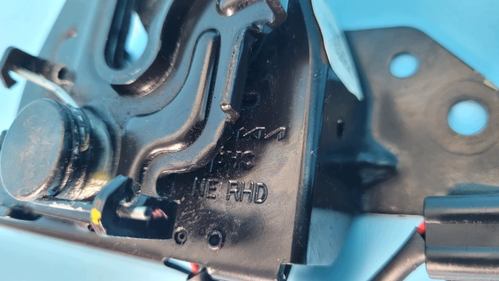 KIA EV6 22R SERRURE CAPOTS COUVERCLES MOTEUR 81130-CV900