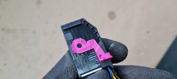 A6 C8 4K PUCE PUCE RACCORD TABLEAU DE BORD 1J0972977 A7 4K Q8 4M Q7 A4 B9 A5