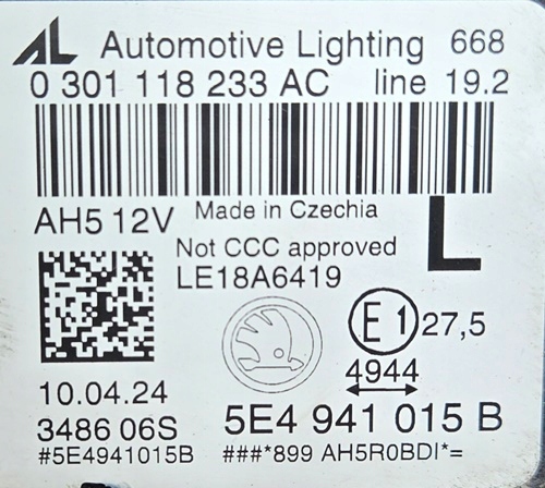 OCTAVIA IV PROJECTEUR GAUCHE PHARE COMPLET LED CRYSTAL EUROPE 5E4941015B P-329 J191