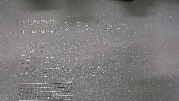 SPOILER DOUBLURE BAS DIFFUSEUR ARRIÈRE AUDI A3 S3 8V AVANT RESTYLAGE 8V5 8V5807521H