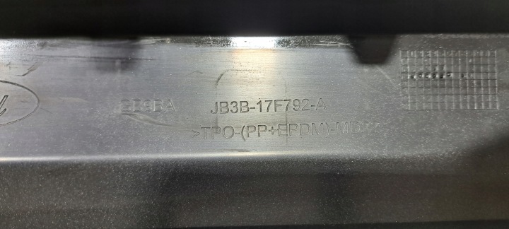 FORD RANGER DOUBLURE PARE-CHOCS AVANT JB3B-17F792-A