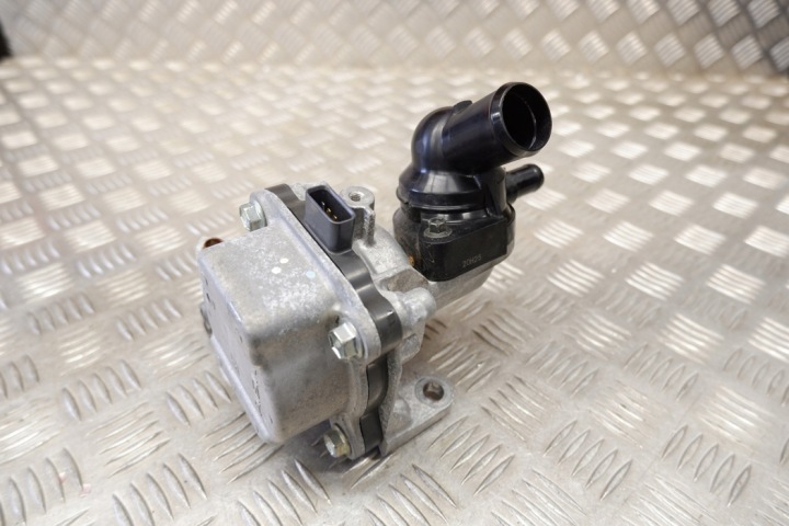 POMPE À EAU TOYOTA YARIS (_P21_) 1603215190 1.5L HYBRID 85KW 2021