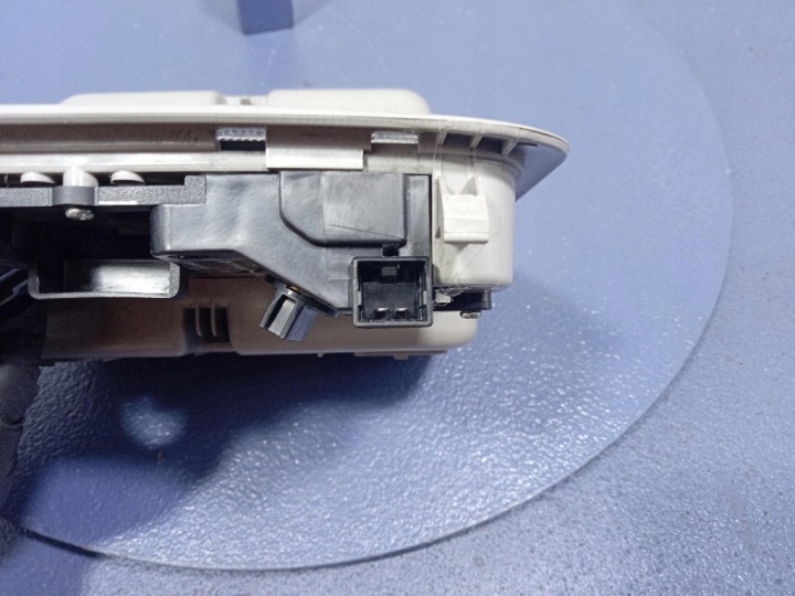 KIA CARENS III 06- AMPOULES INTERNE 92800-1D000