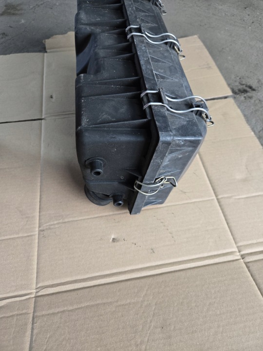 CHÂSSIS FILTRE AIR MERCEDES W201 6020940103