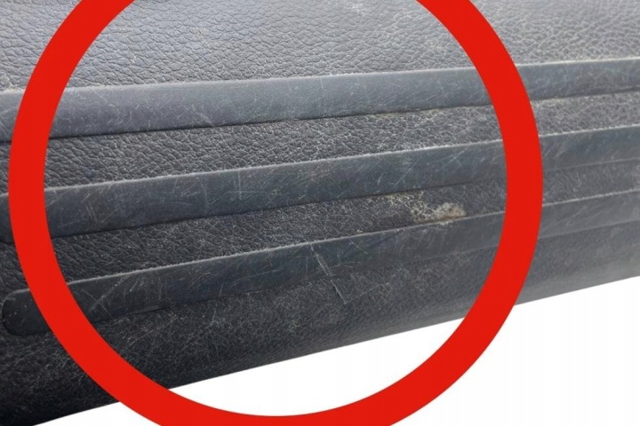 AVANT DROITE MOULURE DÉCORATIVE SEUIL JEEP GRAND CHEROKEE IV (WK, WK2)