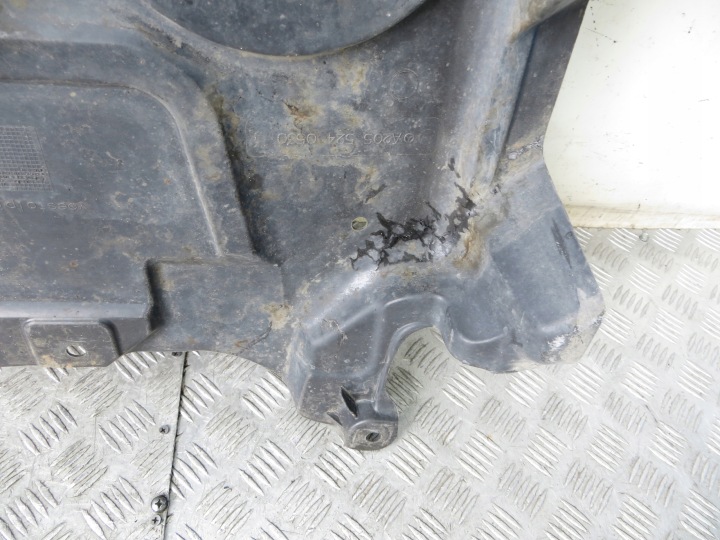MERCEDES C-KLASA W205 PROTECTION BOÎTE DE VITESSES INFÉRIEURE A2055240530 14-