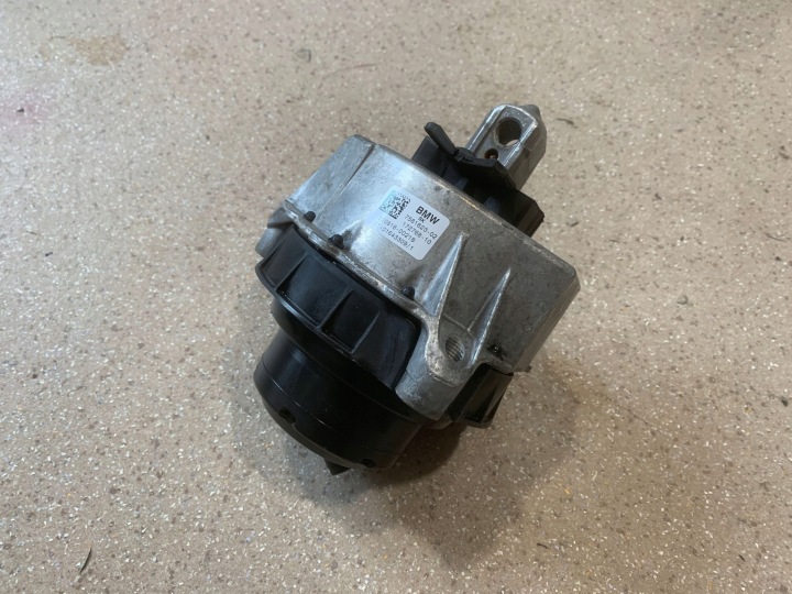 POIGNÉE MOTEUR GAUCHE CÔTÉ BMW 3 G20 G21 7581623