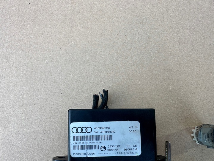 AUDI A6 C6 CONTACTEUR D'ALLUMAGE CLÉ SEMELLE PORTES 4F0909131D