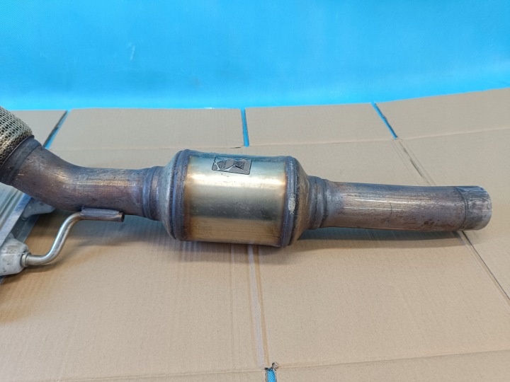 VW GOLF 8 LIFT VARIANT 1.5 TSI 110KW 2026 R CATALYSEUR CONNECTEUR 5Q0131701CS