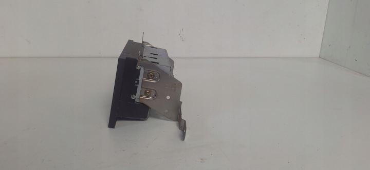MITSUBISHI GRANDIS MONITEUR RADIO RADIO ÉCRAN 8750A087