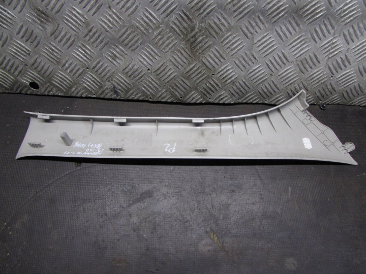 PROTECTION MONTANTS GAUCHE AVANT RENAULT MEGANE III LIFT 09-15R UNIVERSEL 769120011