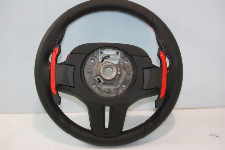 VOLANT BMW M5 F90 8094393