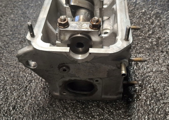 CULASSE VW 1.6 2.0 8V AUDI SKODA 06B103373A NOUVEAU POUSSOIR