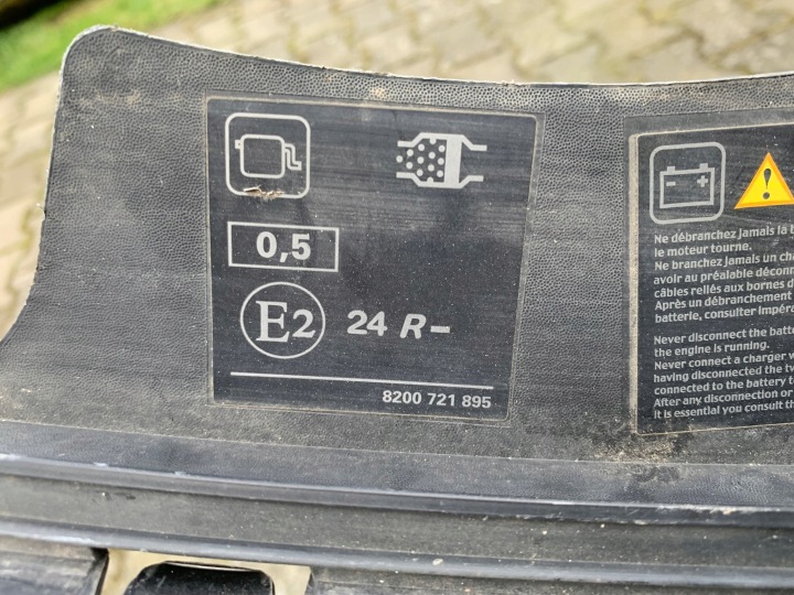 RENAULT CLIO III 3 LIFT RENFORCEMENT PARE-CHOCS AVANT AVANT 8200721895