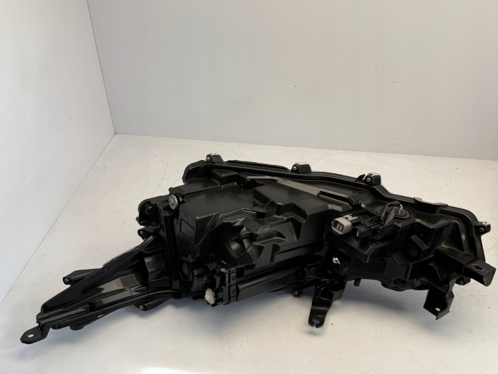 PHARE GAUCHE TOYOTA COROLLA E21 81150-02T50-00