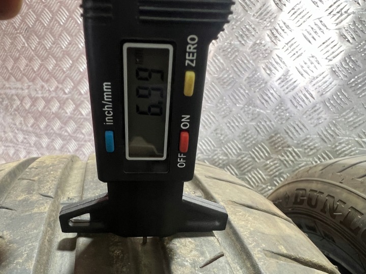 PNEU PNEUS ESTIVALE ÉTÉ 2 PIÈCES DUNLOP SPORT BLURESPONSE 205/55/16