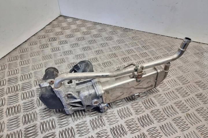 RADIATEUR EGR VW POLO (6R, 6C) 03P131512 1.2L DIESEL 2012