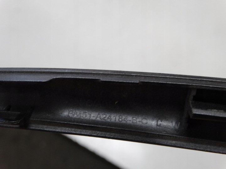 MOULURE DÉCORATIVE DÉCOR GAUCHE ARRIÈRE FORD FOCUS MK3