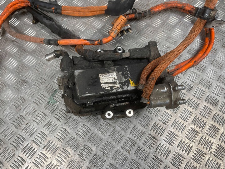 INWERTER/PRZETWORNICA TENSION MERCEDES-BENZ E W212 A6519008702