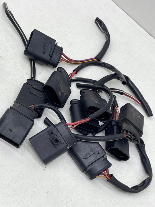 AUDI VOLKSWAGEN SEAT SKODA PUCE PUCE RACCORD FIL 8K0973805
