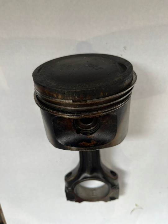 PISTON BIELLE MERCEDES W124 230E 230CE 230TE 230 2,3 M102 102.982
