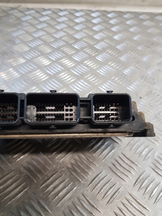 CONTRÔLEUR MOTEUR 0281011940 8200311550 RENAULT MASTER II LIFT 2.5DCI 05R-