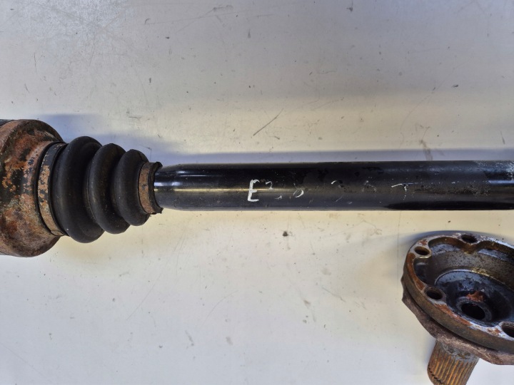 DEMI-ARBRE ARRIÈRE BMW E38 730D 740D M57 M67 3.0D 4.0D GAUCHE DROITE