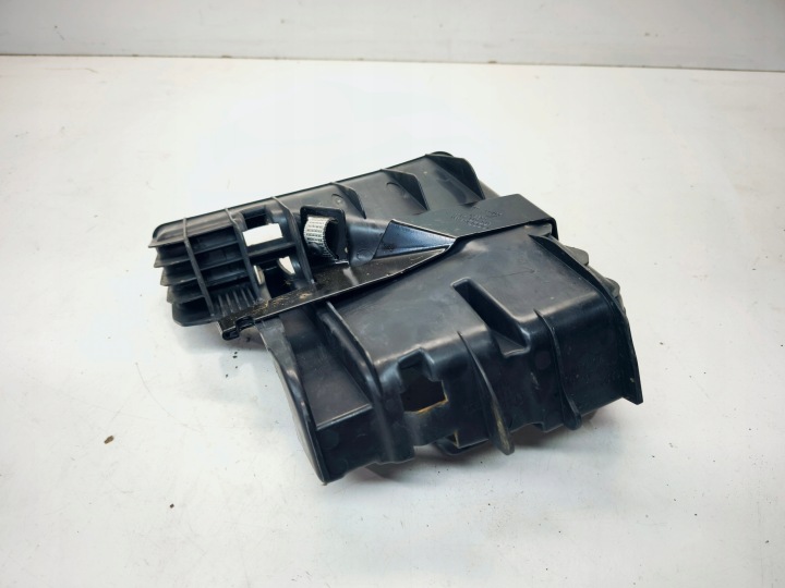 FIXATION POIGNÉE CROCHET D'ATTELAGE AUDI A5 8T 8T0012109C