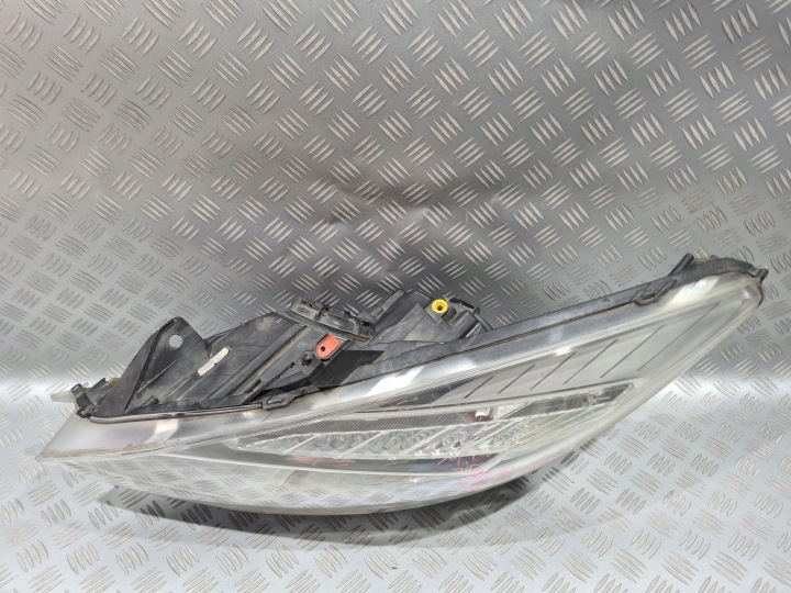 PHARE GAUCHE AVANT OPEL MERIVA B ANGLAIS