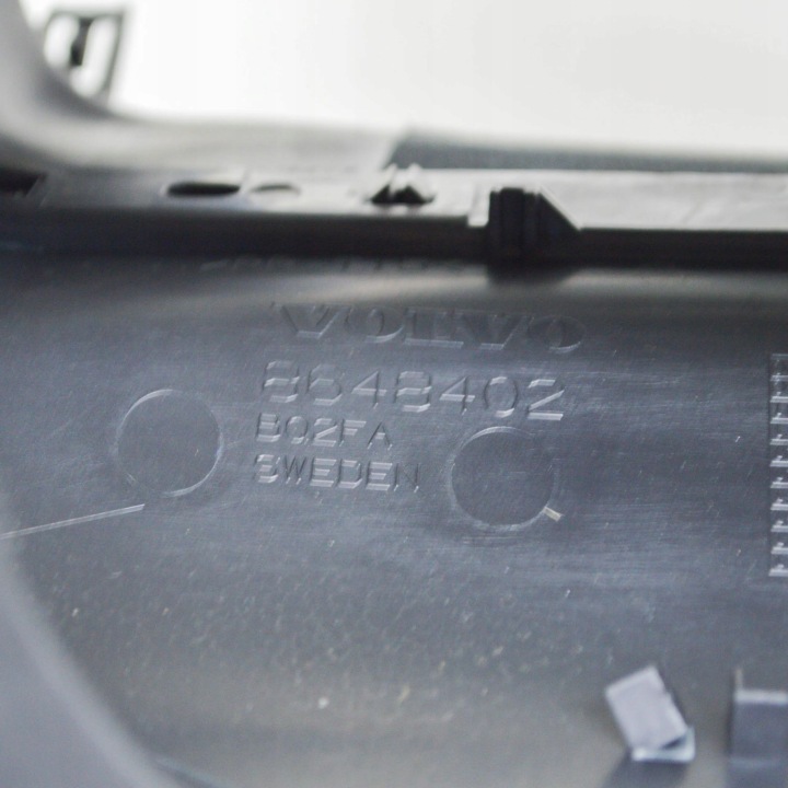 VOLVO XC70 2011 ÉLÉMENTS REVÊTEMENT COLONNES DIRECTION