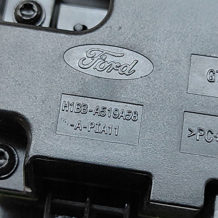 FORD PUMA 2022 LANTERNE SIÈGES AVANT