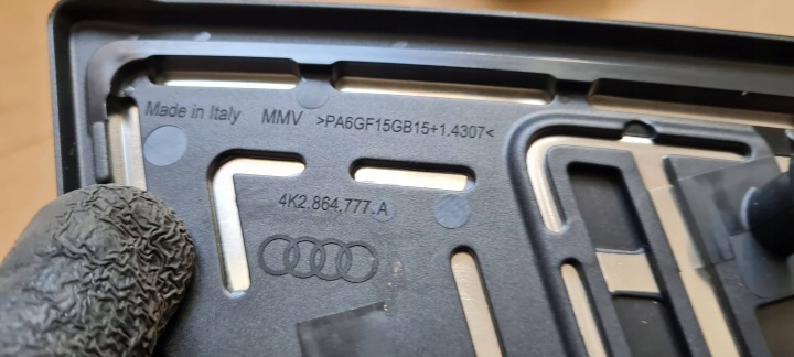 A6 C8 4K REVÊTEMENTS SUR PÉDALES PODSTOPNICE ANGLAIS UK 4K2864777A