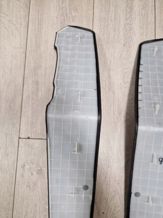 BMW CE 04 PROTECTION REMPLISSAGE CÔTÉ COLLECTEUR DÉFLECTEUR D'AIR LATÉRALE CE04 PLANCHER