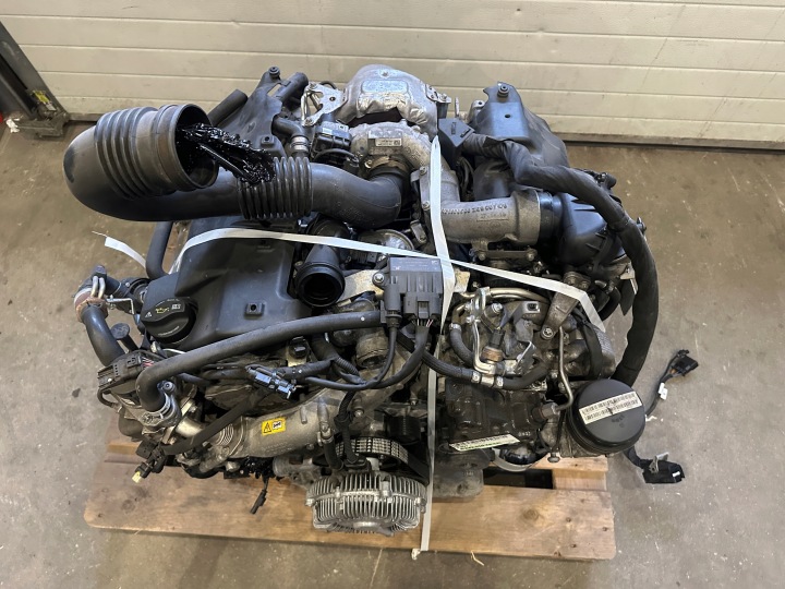 MERCEDES SPRINTER W907 907 3.0 V6 MOTEUR COMPLET OM642 642.899 642899