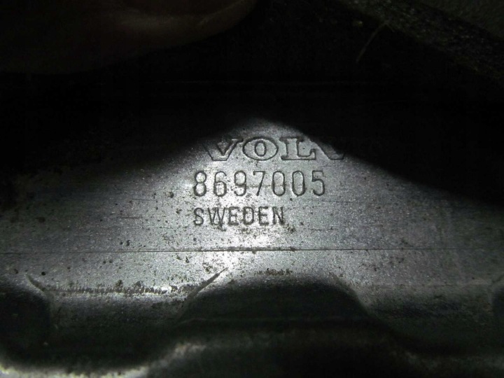 POIGNÉE BATTERIE VOLVO XC90 I 8697005 2.4L DIESEL 136KW 2007